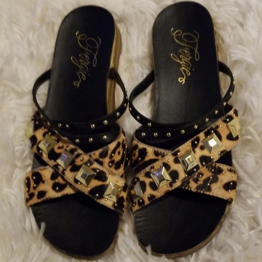 Women's Fergie Cheetah Printed Slides Size…